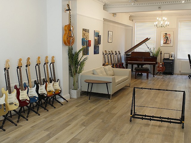 New Lounge / Showroom in Cheltenham opens....